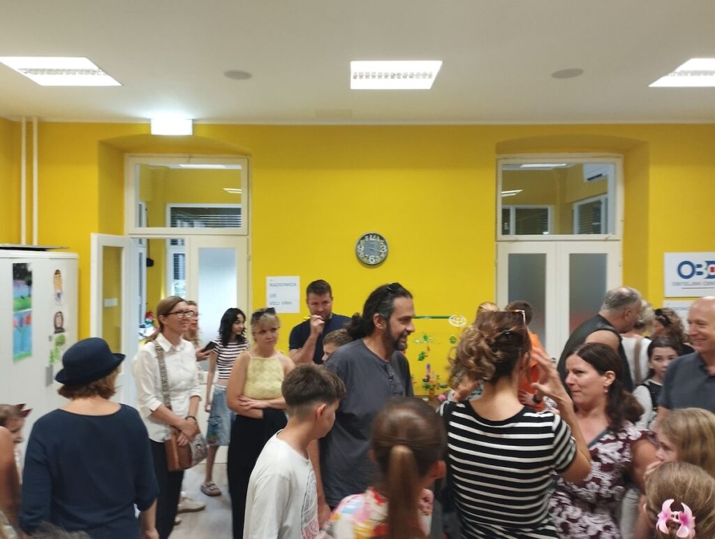 Izložba radova nastalih na kreativnim radionicama programa „Kvartovski đir“