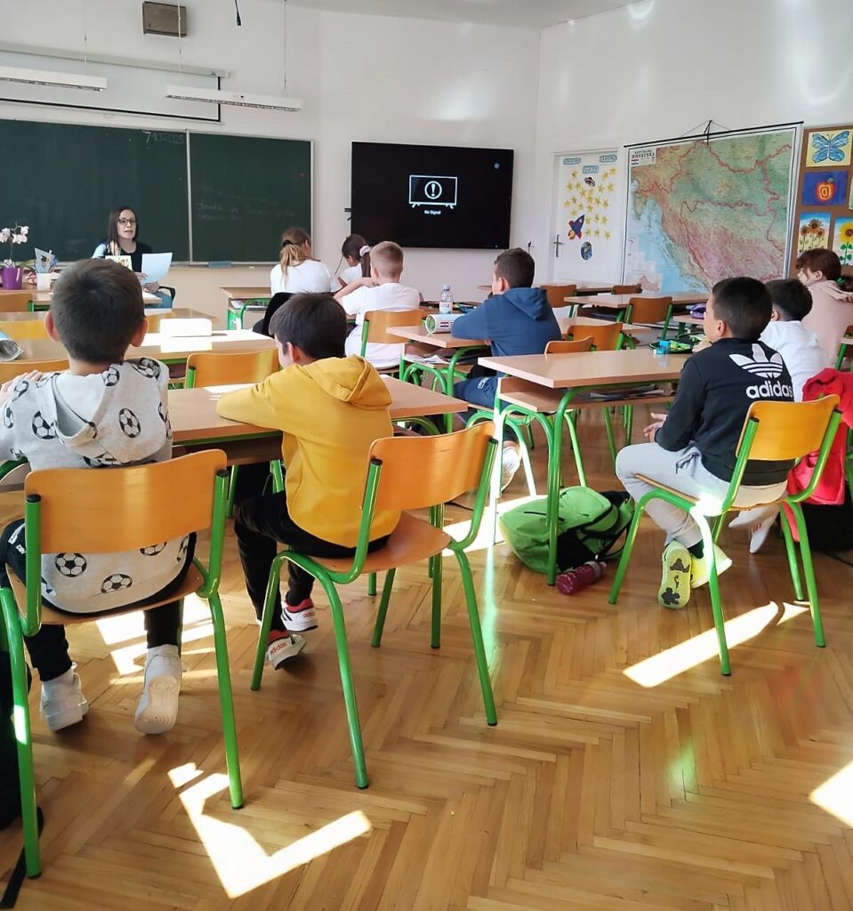 Obilježavanje Dječjeg tjedna u Područnoj službi Ličko-senjskoj – „Ljubav djeci prije svega!“