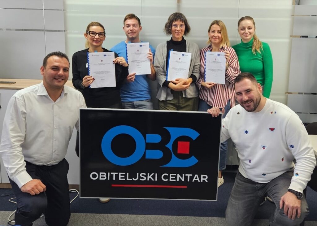Potpisan ugovor o dodjeli bespovratnih sredstava  za projekt „Obiteljski centar 2.0“