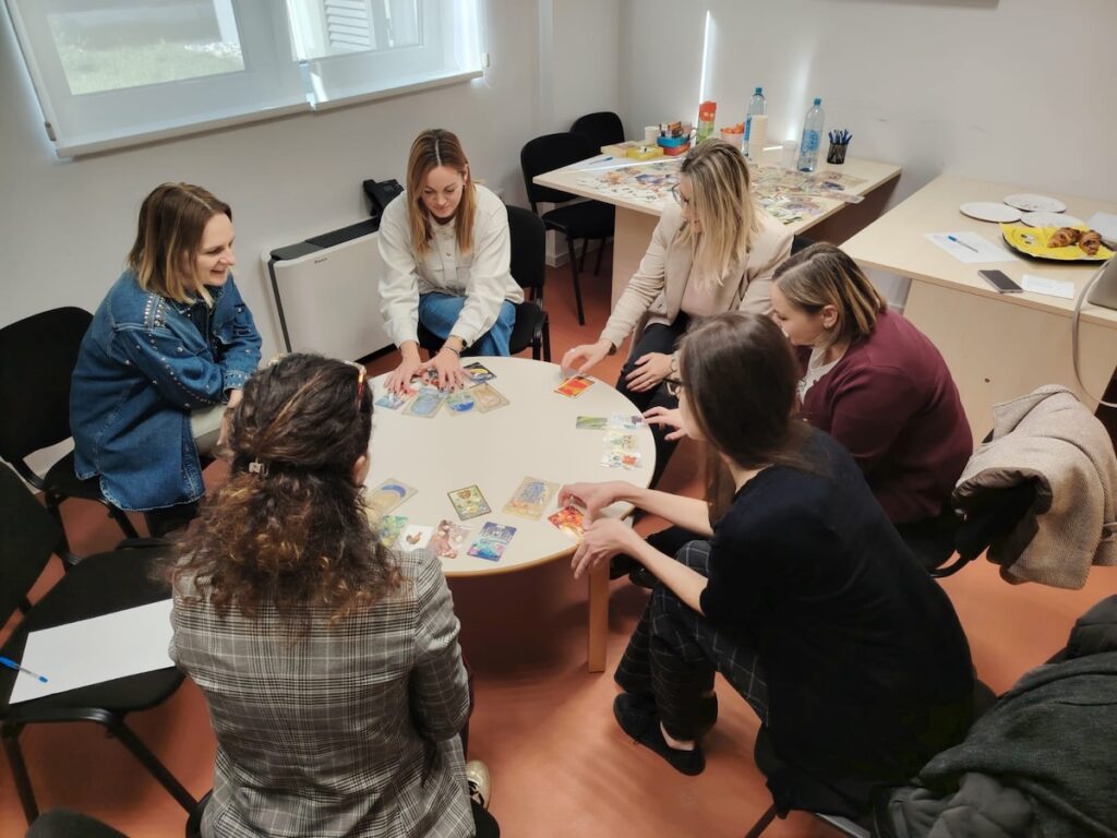 Edukacija na temu: Kako promicati profesionalnu otpornost i brigu o sebi