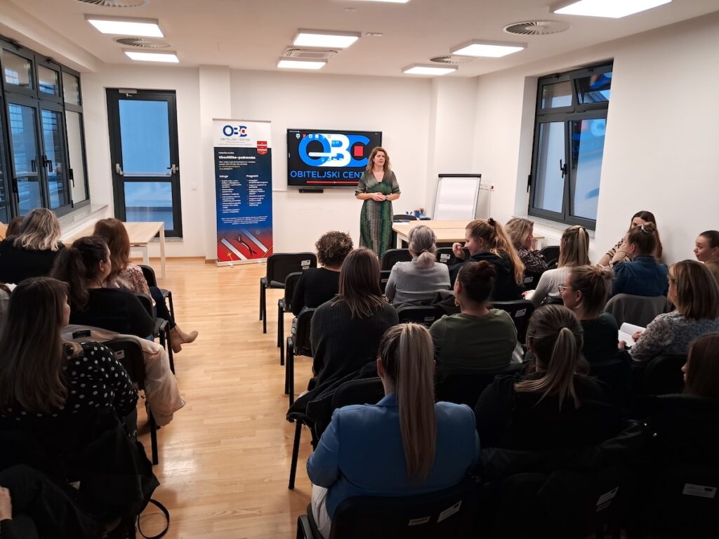 Predavanje o djeci s teškoćama u razvoju u vrtiću za odgojiteljice