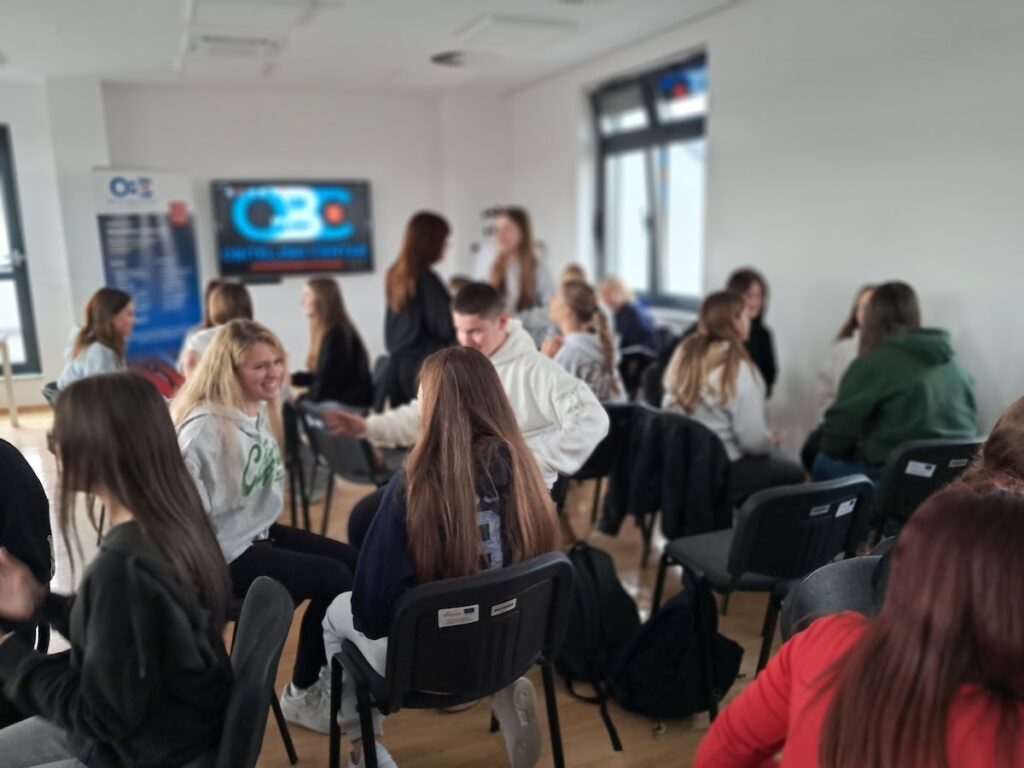 Volonteri programa „Moj prijatelj“  završili edukaciju i upoznali mlade s invaliditetom