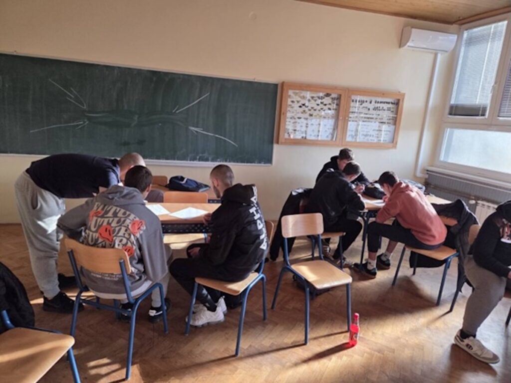 Obilježen Mjesec borbe protiv ovisnosti u Srednjoj školi Josipa Kozarca u Đurđenovcu