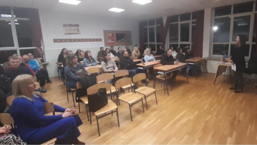 Predavanje za roditelje učenika osmih razreda na temu „Podrška djetetu u adolescenciji“