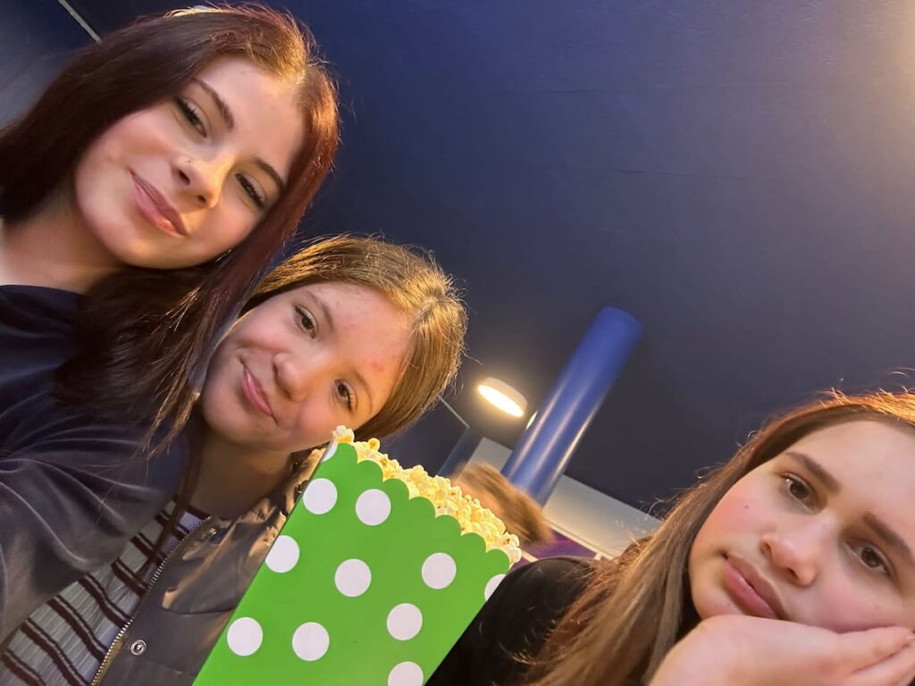 Volonteri s korisnicima u virovitičkom muzeju i kinu